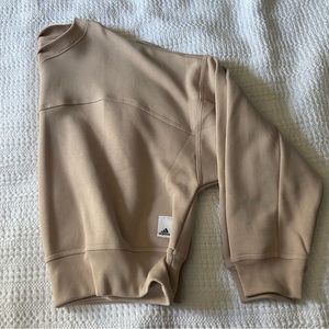 Cropped Adidas Crewneck